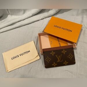 New Louis Vuitton Card Holder